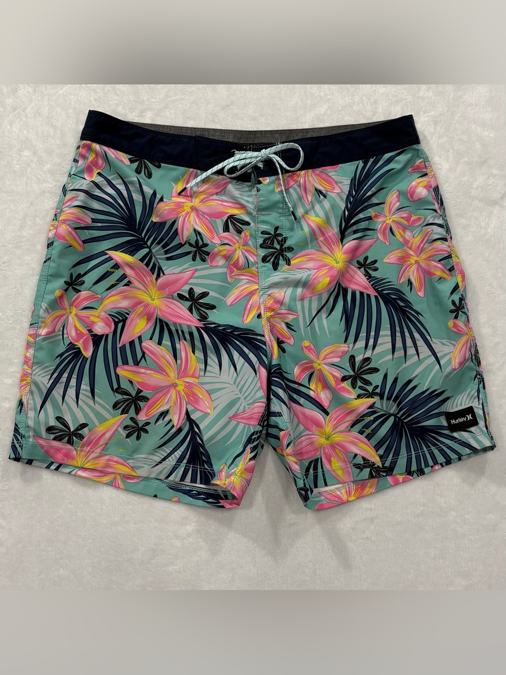Hurley Phantom Classic 18" Tropical Floral Boardshorts Aura Green Men’s Size 34